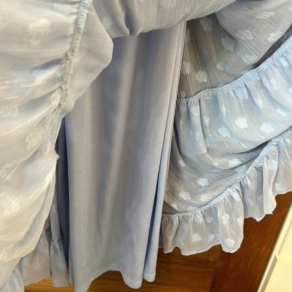 Lulu’s tiered midi dress - Picture 5 of 6